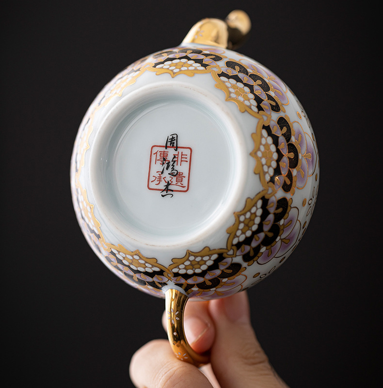 Dunhuang ‘Celestial Feathers‘ Enamel & Gilded Porcelain Tea Set - Image 8